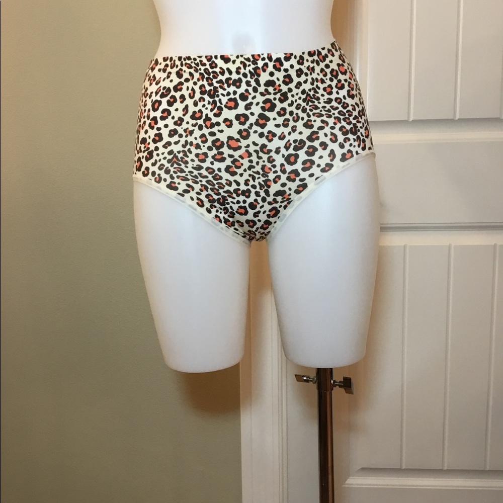 Animal print panty